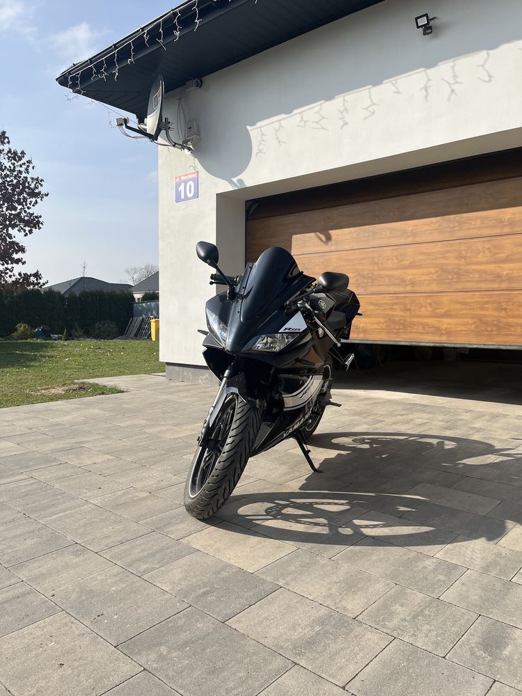 Yamaha yzf r125!