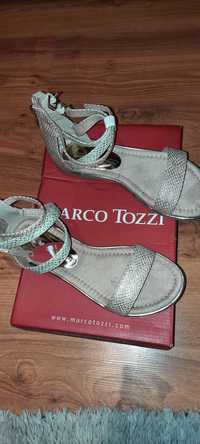 Sandały Marco Tozzi.