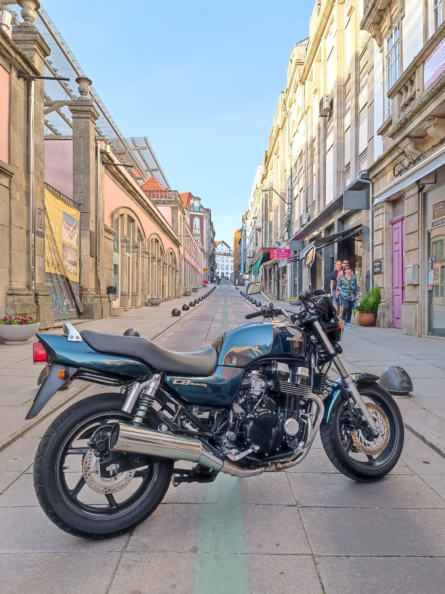 Honda CB750 Seven Fifty apenas 17mil kms muito estimada