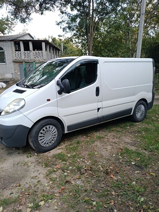 Віваро 2.0 дізель КПП 6 Ступка Грузовий.