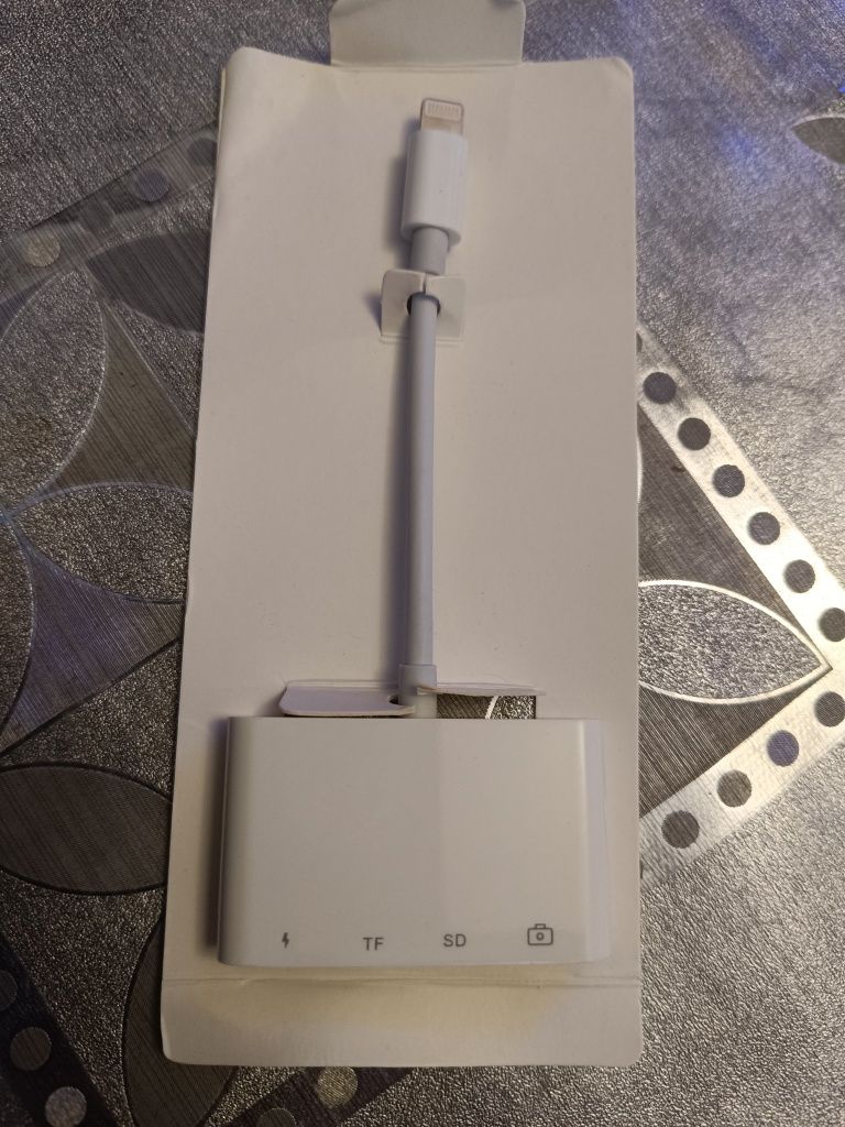 Adapter 4w1 do iPhone