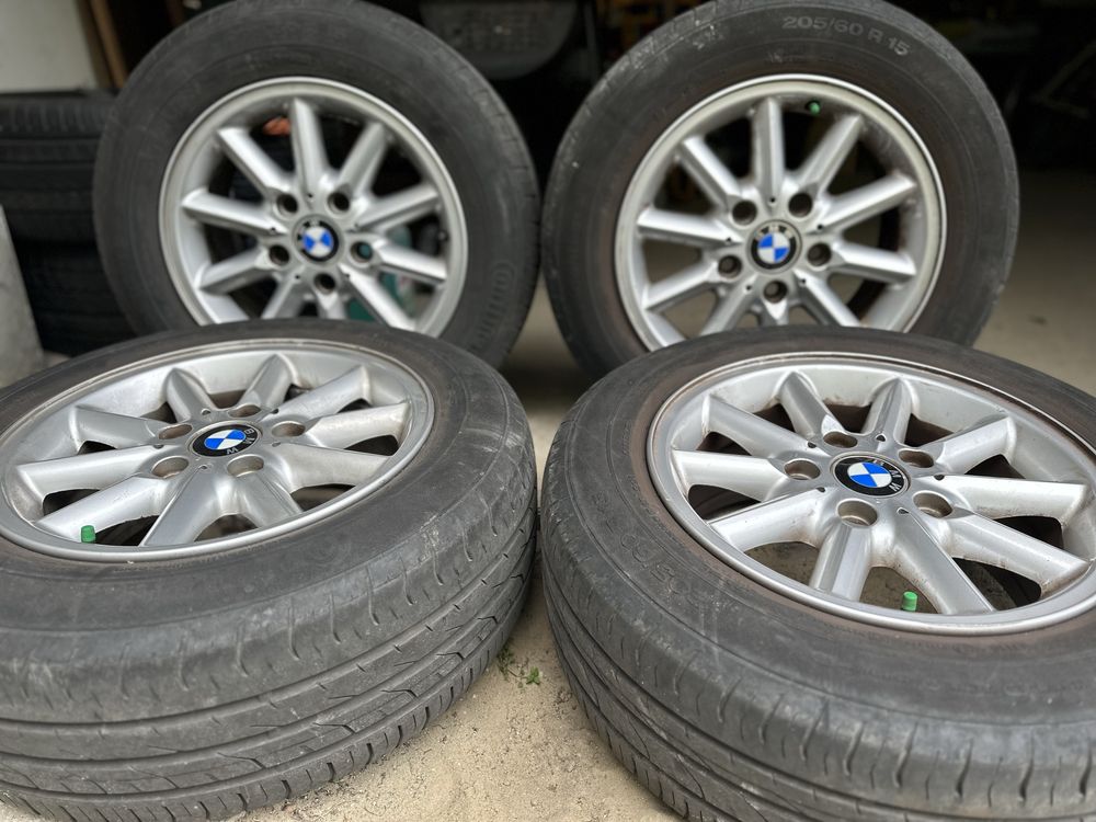 Opony felgi bmw 205/60 R 15 Letnie oryginalne