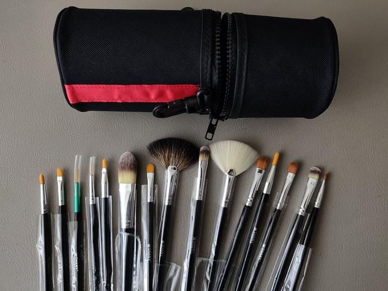 Набор кистей Кисти для макияжа Shany 15 Piece Travel Brushes