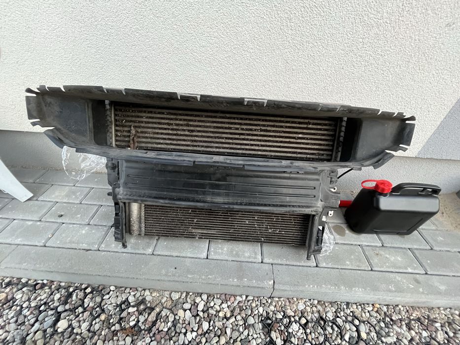 Chlodnica komplet volvo v40