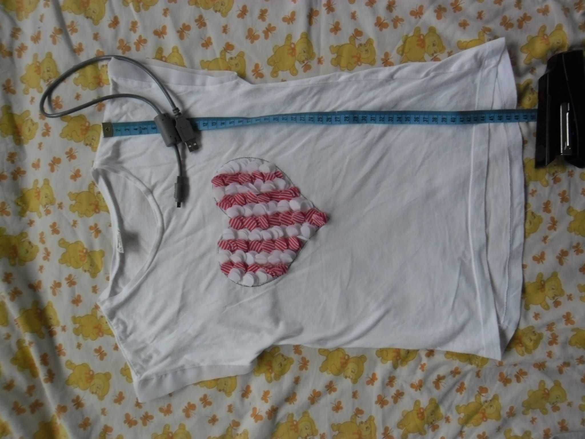 biała koszulka z krótkim rękawem 122/128, t-shirt 122/128 z krótkim r
