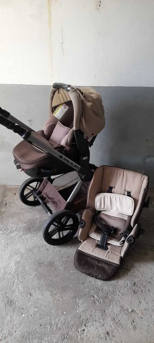 Carrinho bebe e passeio