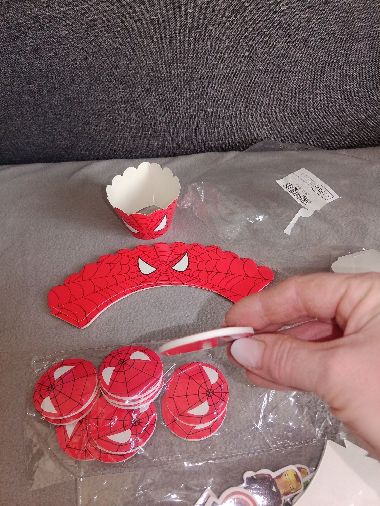 Dekoracje na babeczki Spiderman lego