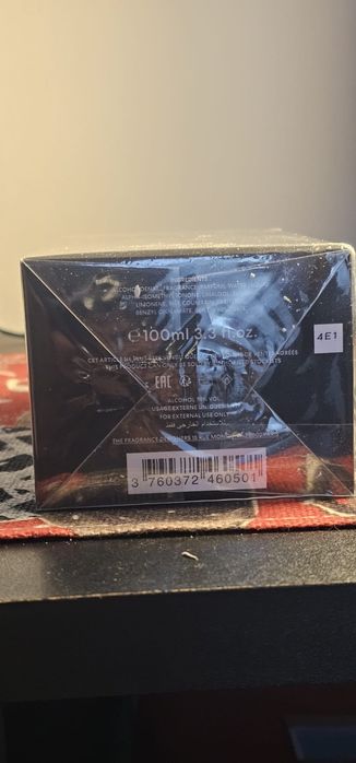 Falcon leather extrait