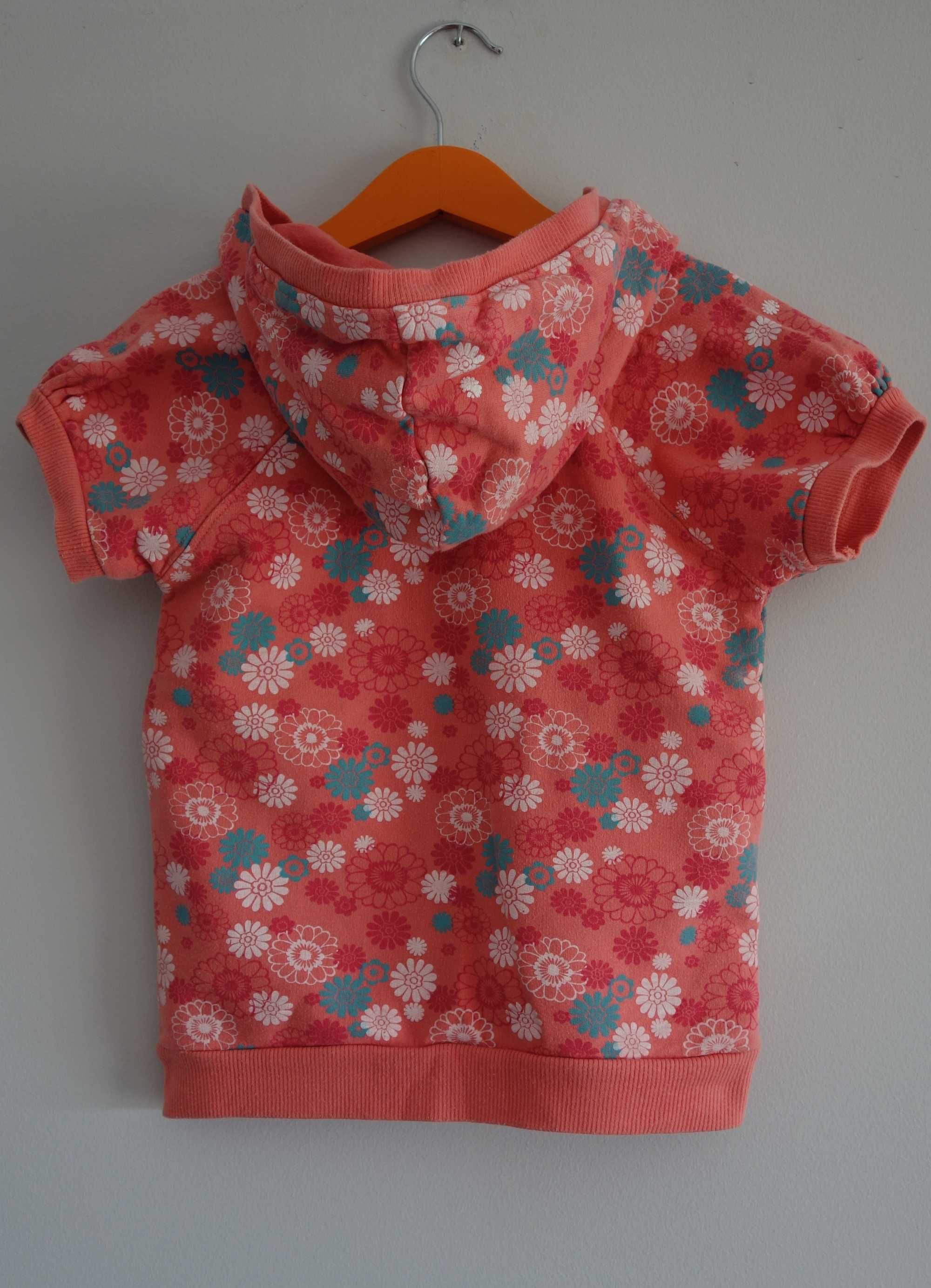 Sweatshirt com capuche sem mangas laranja estampado menina 6A