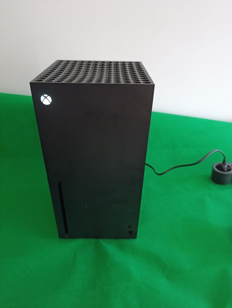 Consola Xbox series X sem comando (3 anos garantia)