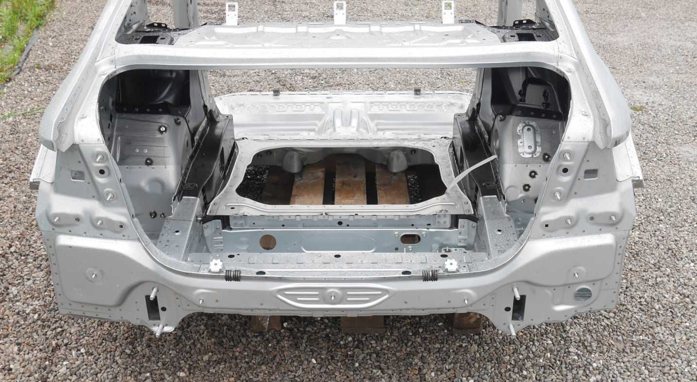 BMW g30 g31 f90 лонжерон четверть поріг