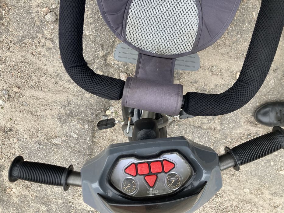 Дитячий велосипед з батьківською ручкою