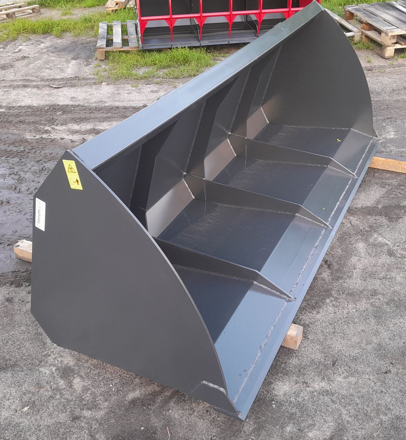 Ferrum Łyżka uniwersalna powiększona objętościowa 2.4m 1.2m³