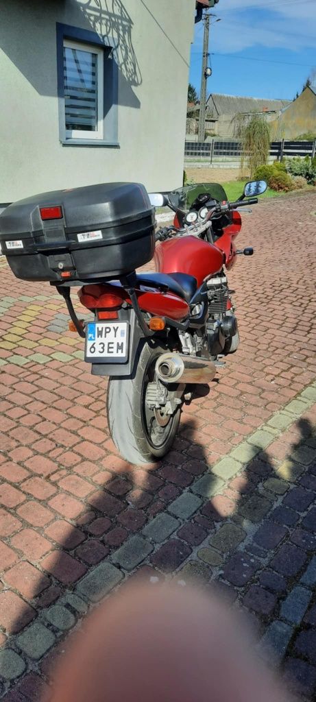 Kawasaki model ZR750S