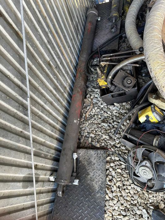 Siłownik Hydrauliczny Dwustronnego Działania od Wózka Widłowego