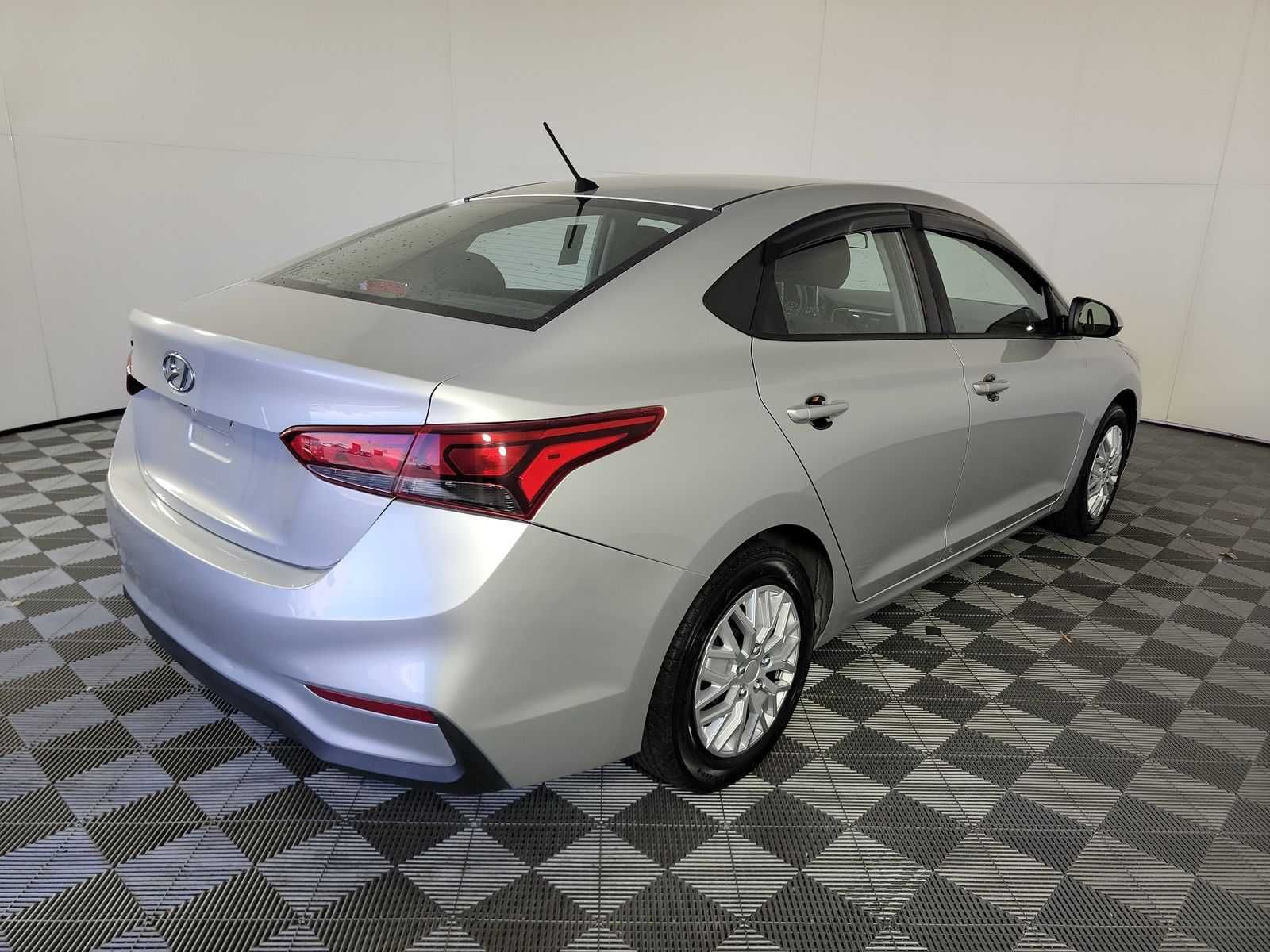 2019 Hyundai Accent SE