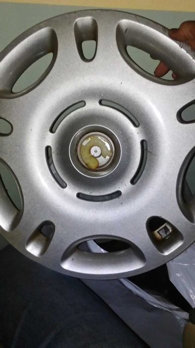 Tampões originas BMW 15" vendo ou troco