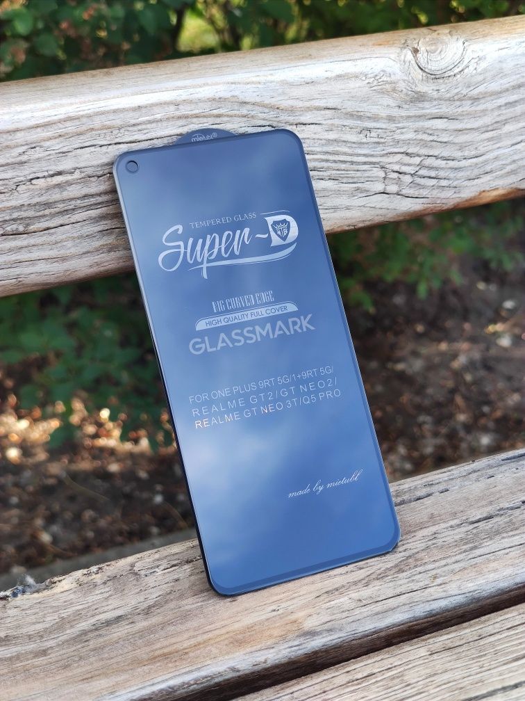 Захисне скло One Plus 9RT защитное стекло супер д Realme GT2