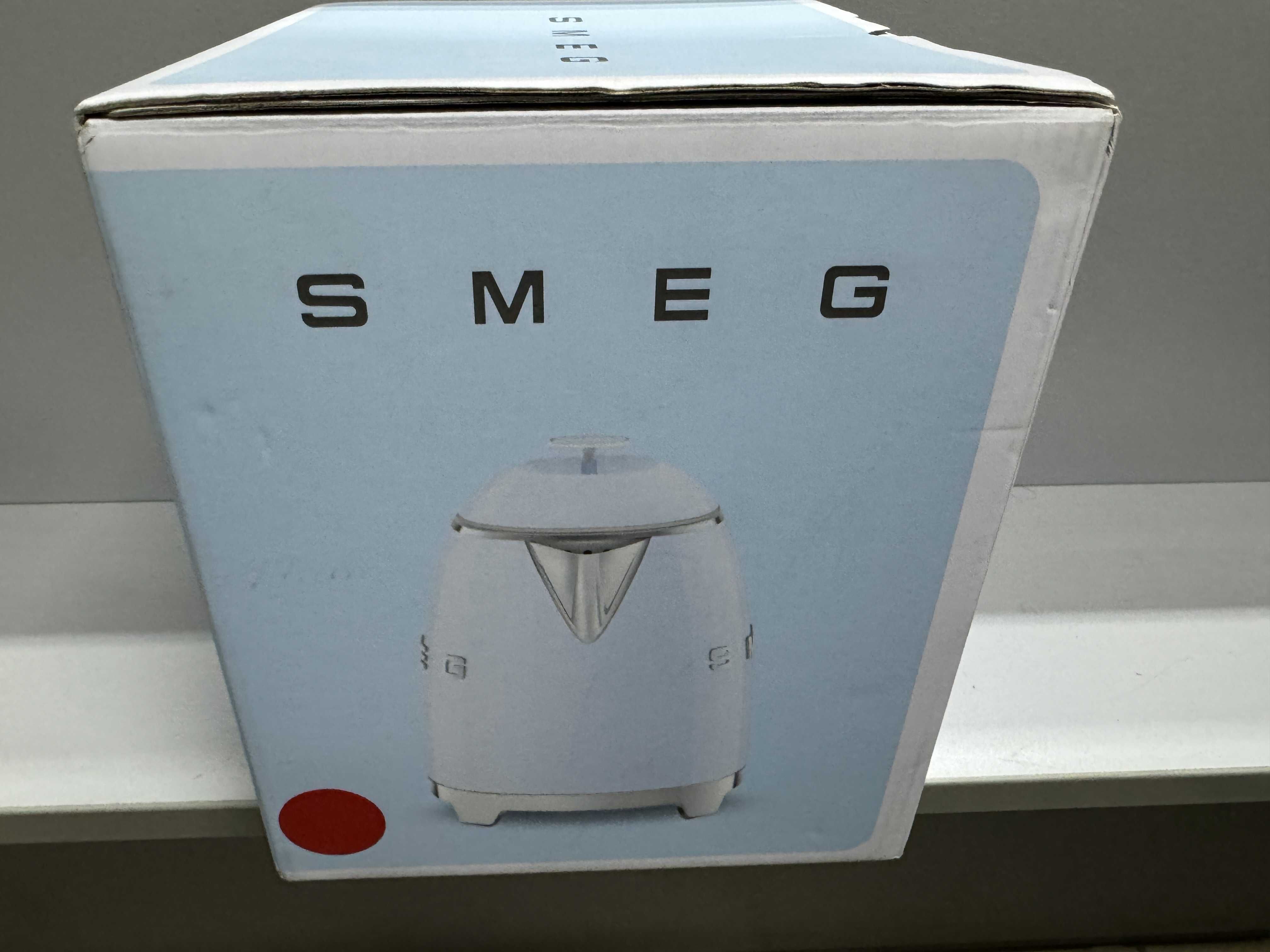 Електрочайник Smeg KLF05RDEU EU Новий!