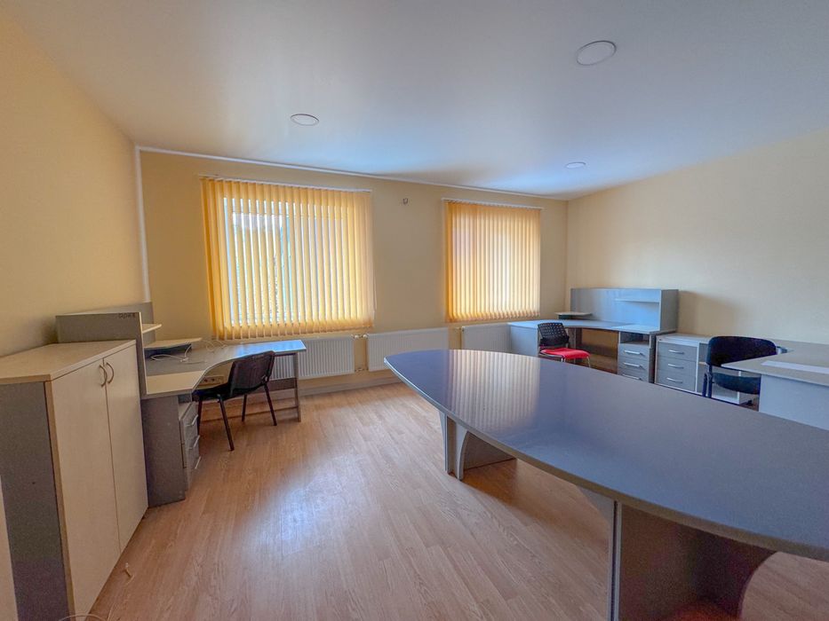 Здам офіс з ремонтом і меблями