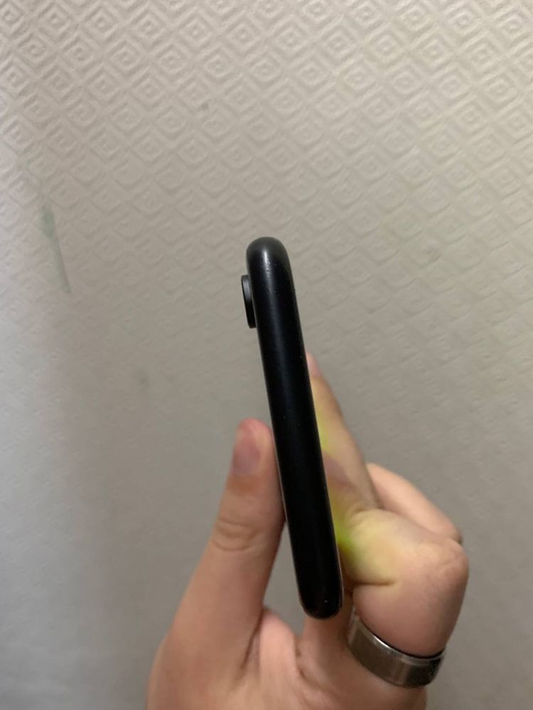 iPhone xr 64gb чорний