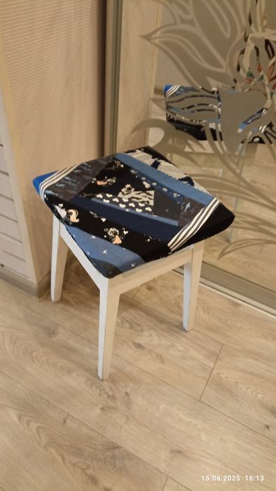 Чохли на кухонні табуретки