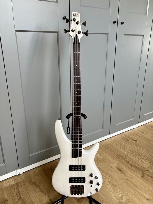 Bas Ibanez SR300e PW pearl white
