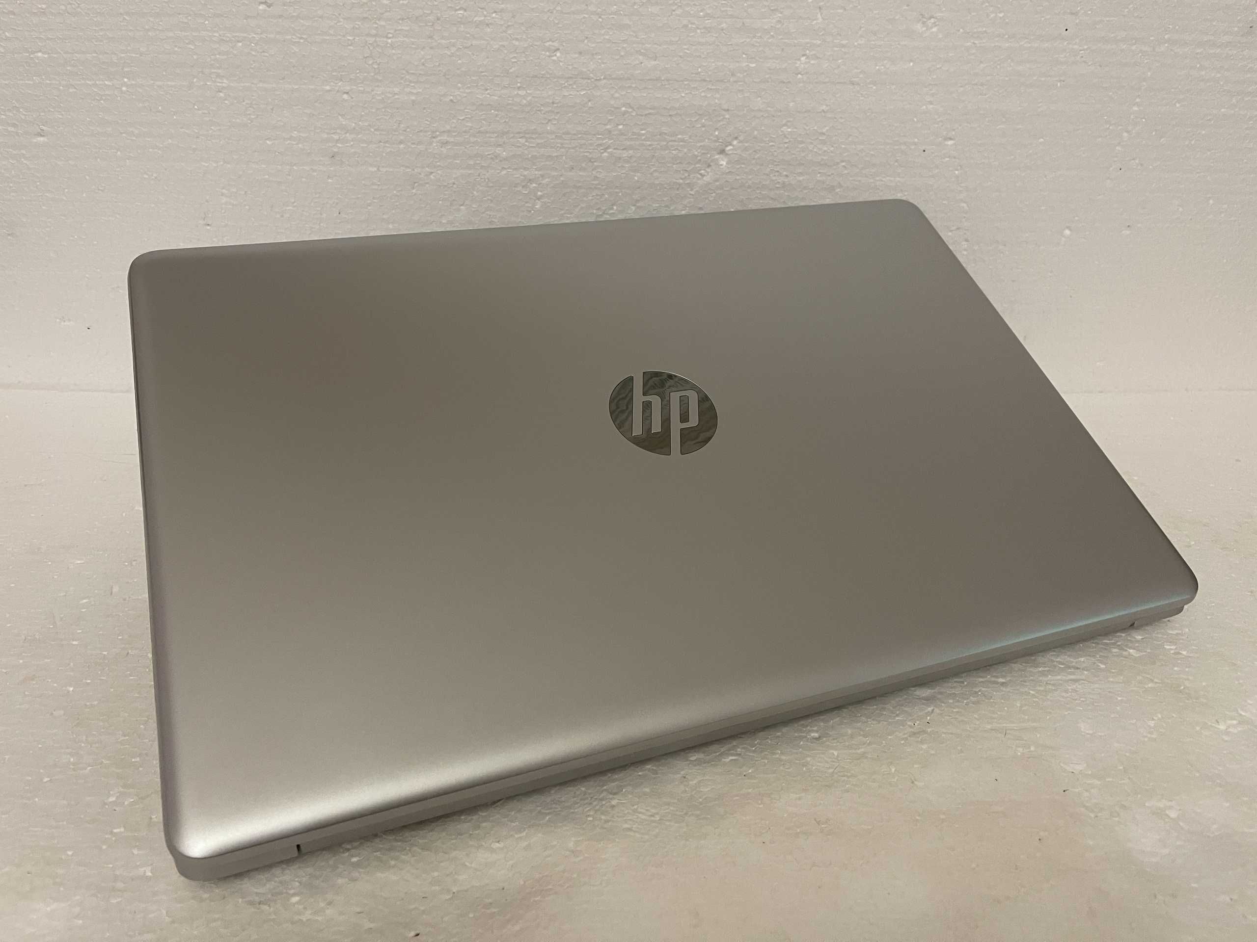 17.3" Экран Игровой 2024 HP Laptop 17 + (Core i7 10" го покол) + ИДЕАЛ