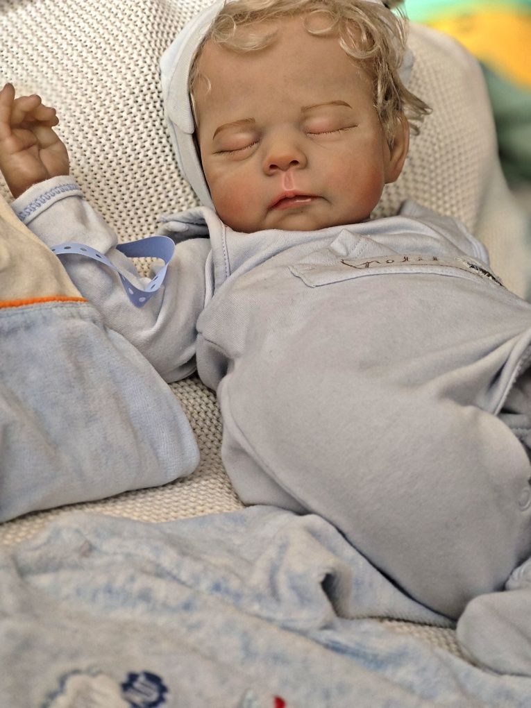 Bebê Reborn tecido e vinil