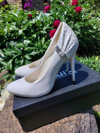 Свадебные женские туфли
