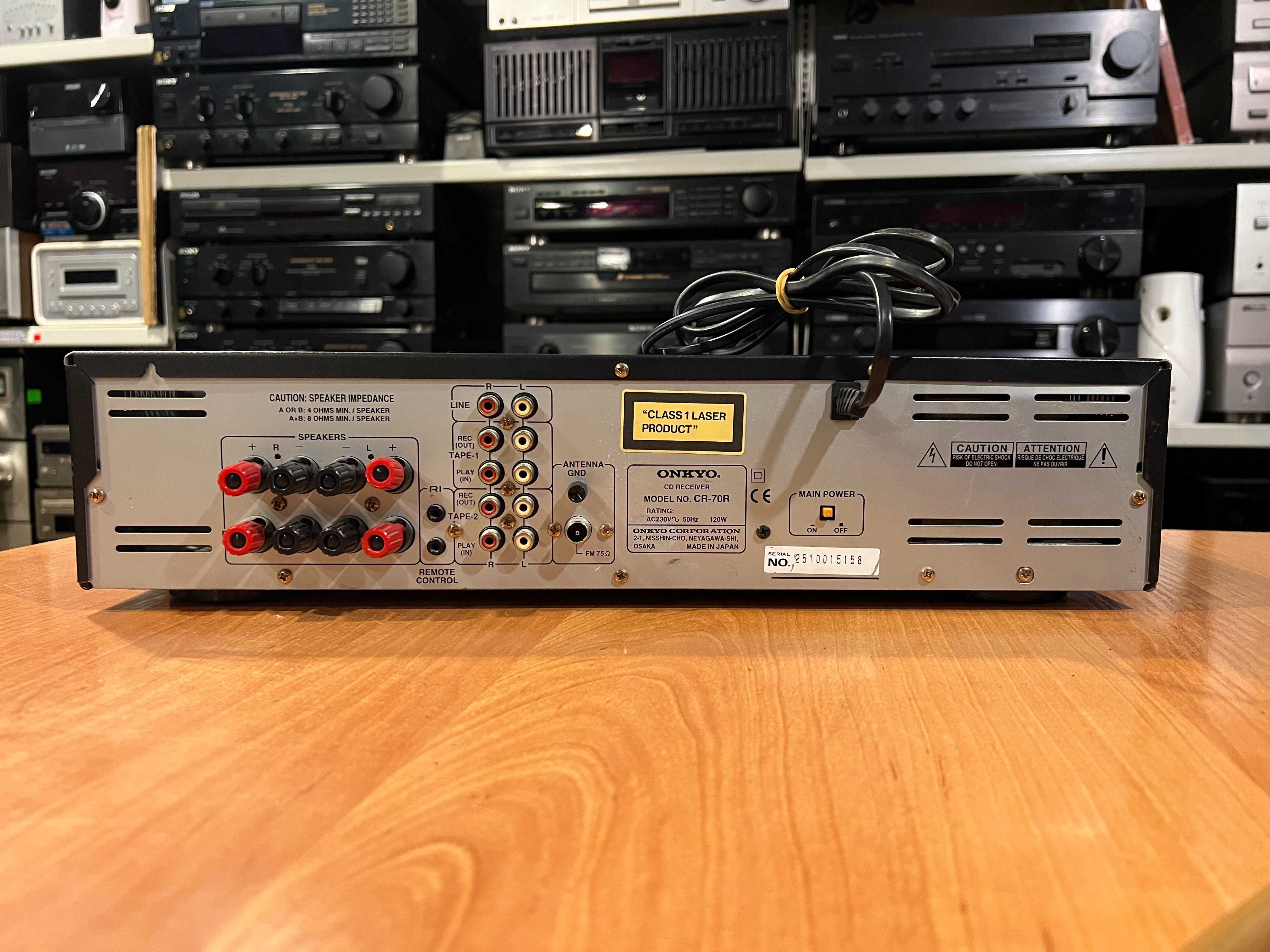 Amplituner Onkyo CR-70 z wbudowanym odtwarzaczem płyt CD, Audio Room