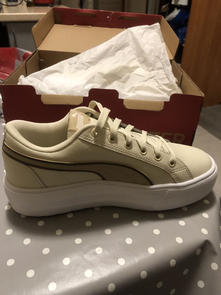 Продам кросівки PUMA