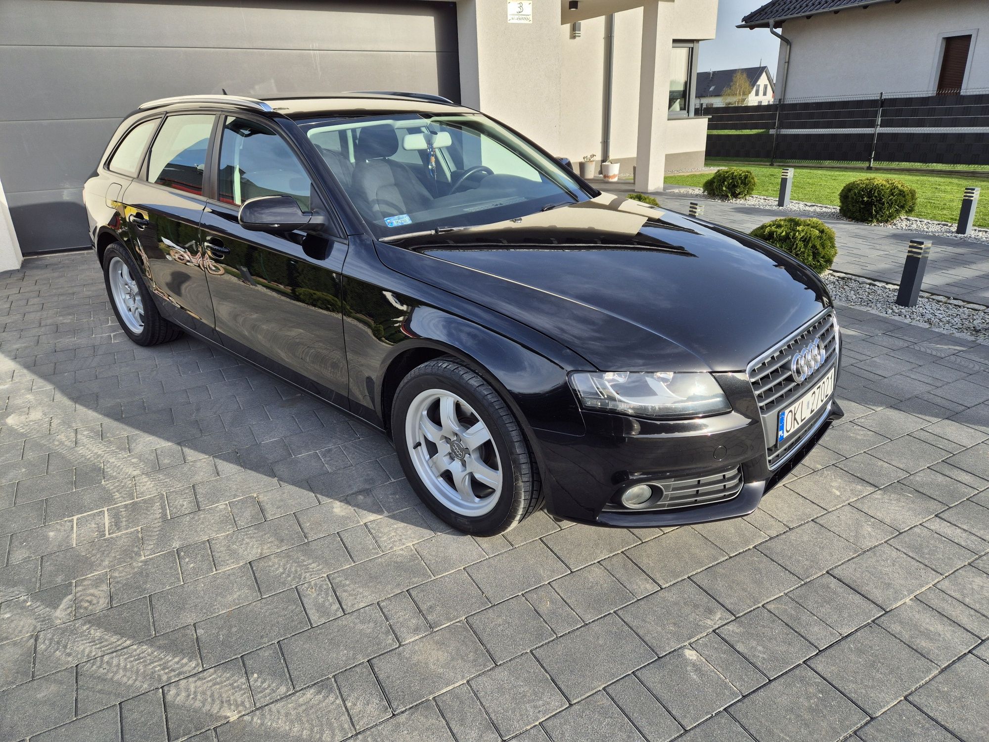 Audi a4 2011r 2.0 TDI Świerże oplaty