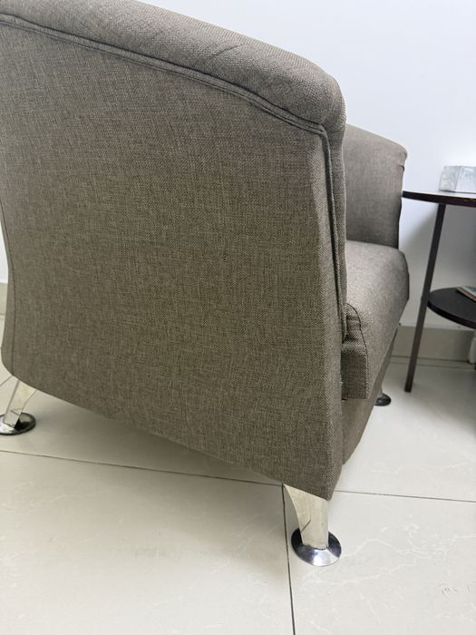 Крісло мʼяке темне