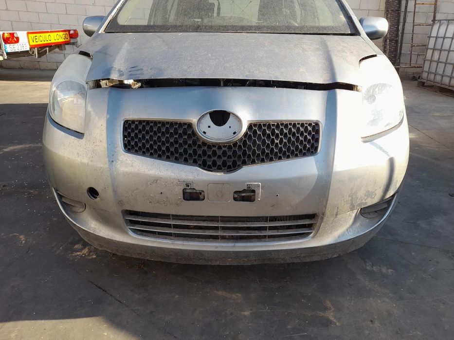 Pára-choques frente TOYOTA Yaris (_P9_)
