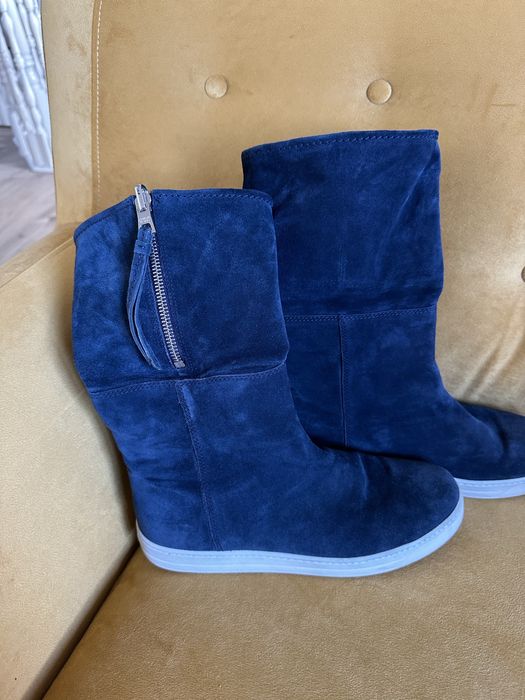 Prada piekne botki zamszowe ze skory. Rozmia 37. Cena do negocjacji.