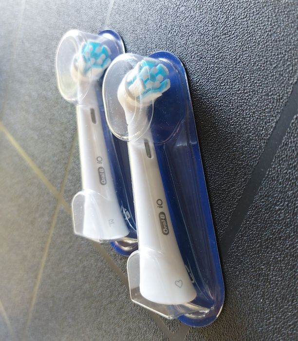 2 końcówki oral-b io