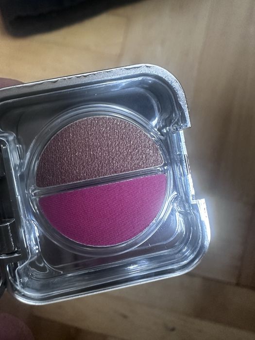 Rabanne Mini Blushy Palette-Koloryzujący róż w formie balsamu