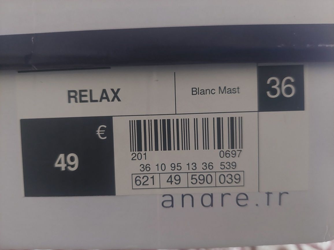 Sapatos com novo