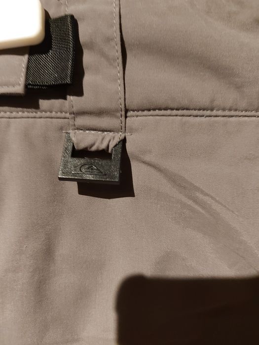 Calças de Ski ou Snowboard da Quiksilver - 12 Anos..
