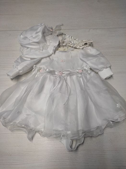 Sukienka do chrztu dla dziewczynki, rozmiar 62. Stan bardzo dobry