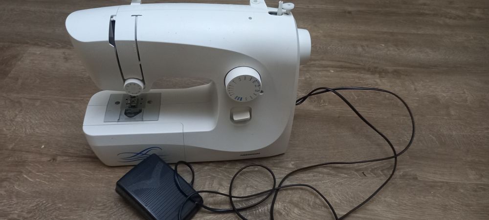 Швейная машина Medion MD18005 со свободным рукавом
