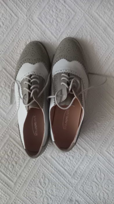 Жіночі туфлі-оксфорди