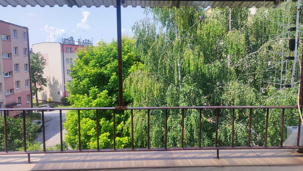 Do wynajęcia kawalerka I piętro w centrum Buska