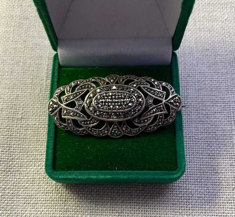 Серебряные изделия.
