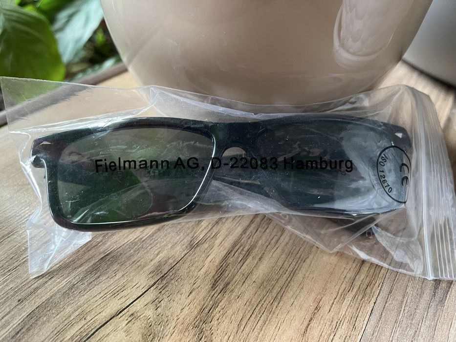 Сонцезахисні окуляри Fielmann