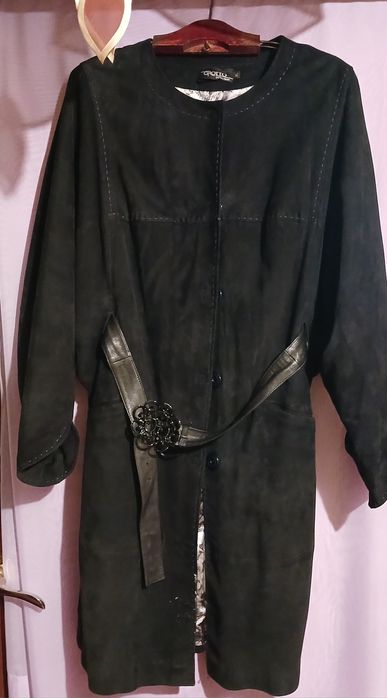 Натуральный каракуль,  замш, норка, кожа и мех