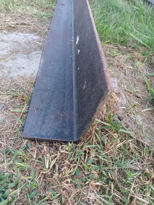 kątowniki  stalowe 3 sztuki 150/100/7 mm    500 cm długość