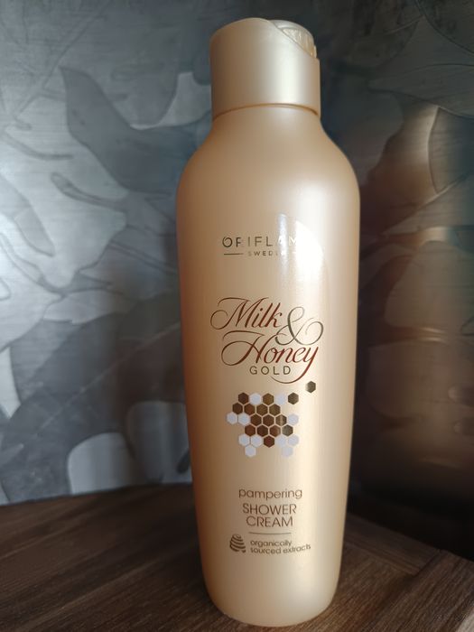 ORIFLAME Milk & Honey Gold - krem pod prysznic