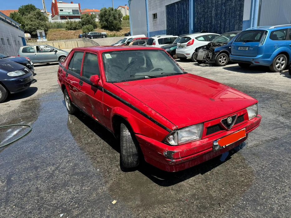 Alfa Romeo 75 para peças